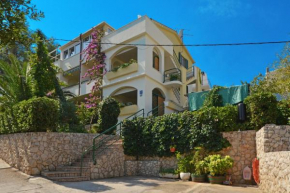 Гостиница Two-Bedroom Apartment in Slatine I  Трогир